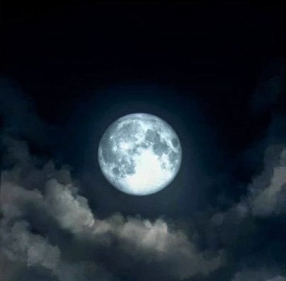 moon (2)